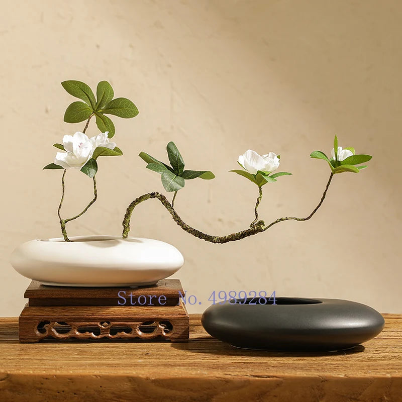 Chinese Style Black & White Ceramic Vase for Home Decor